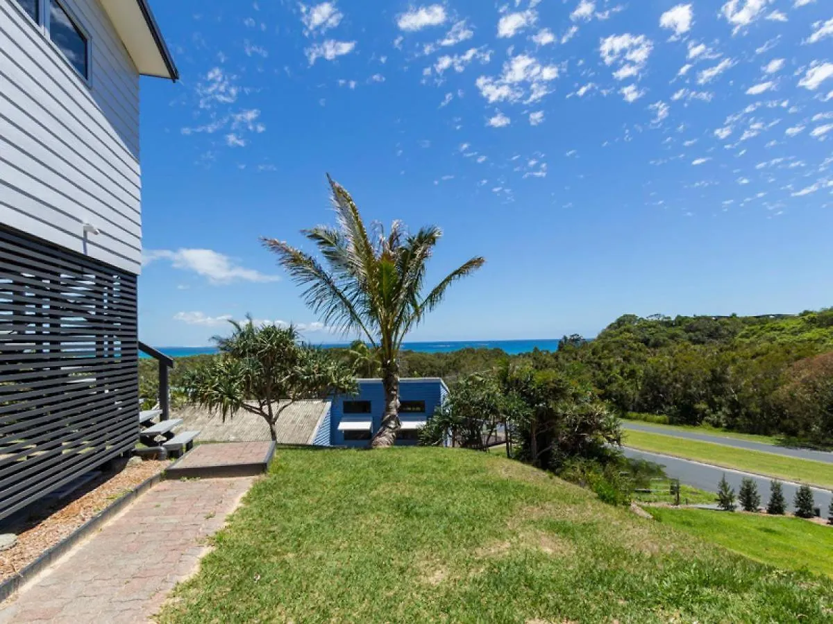 Cocomo Point Lookout Australia